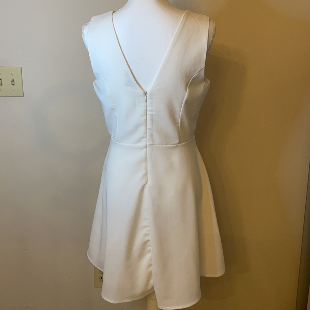 Max and Riley White Dress - Picture 5 of 7